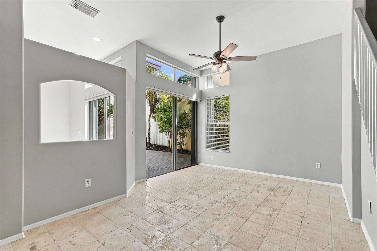 1115 Papaya, Hollywood, FL 33019 - For Sale photo 12