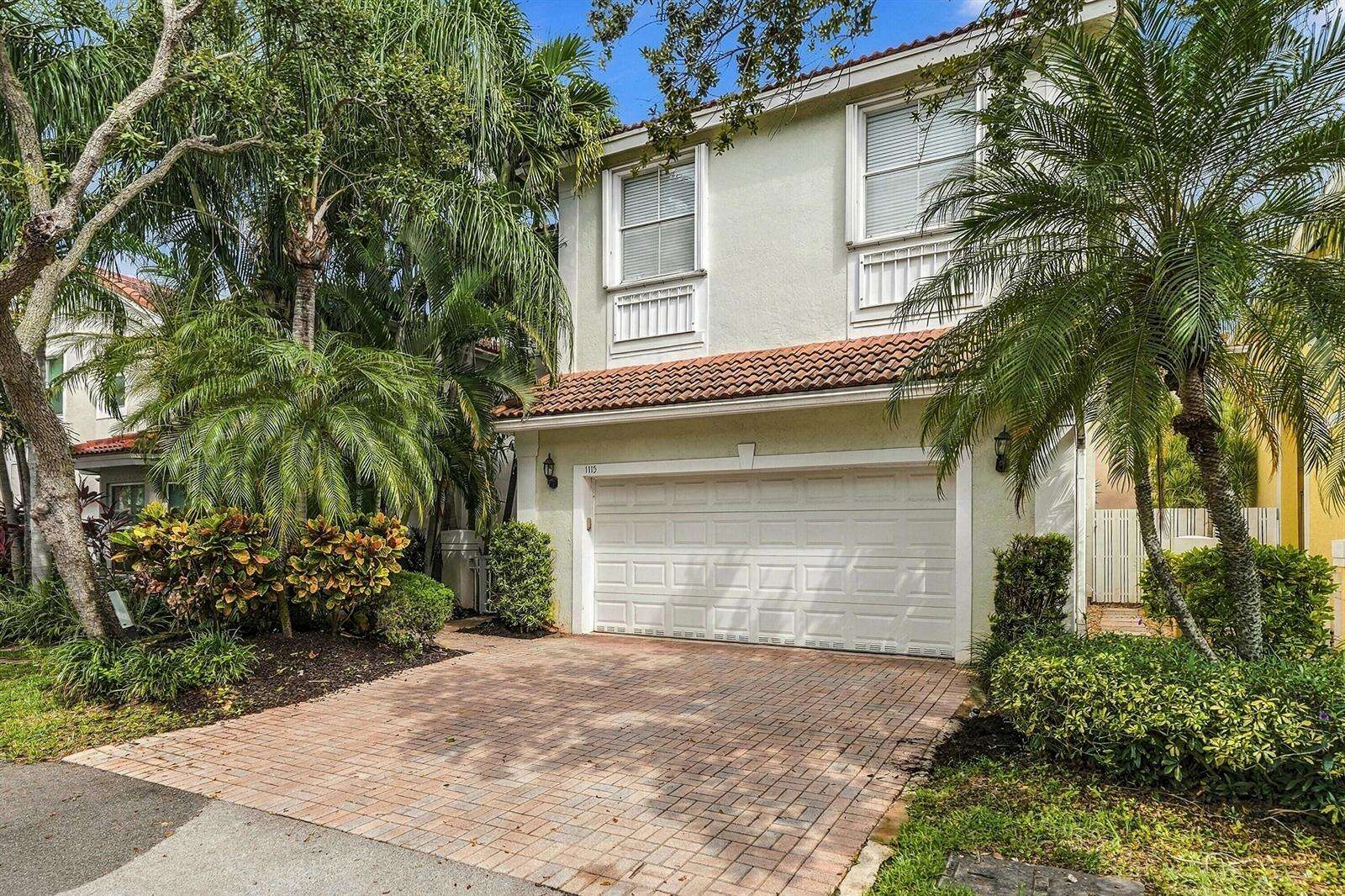 1115 Papaya, Hollywood, FL 33019 - For Sale photo 3