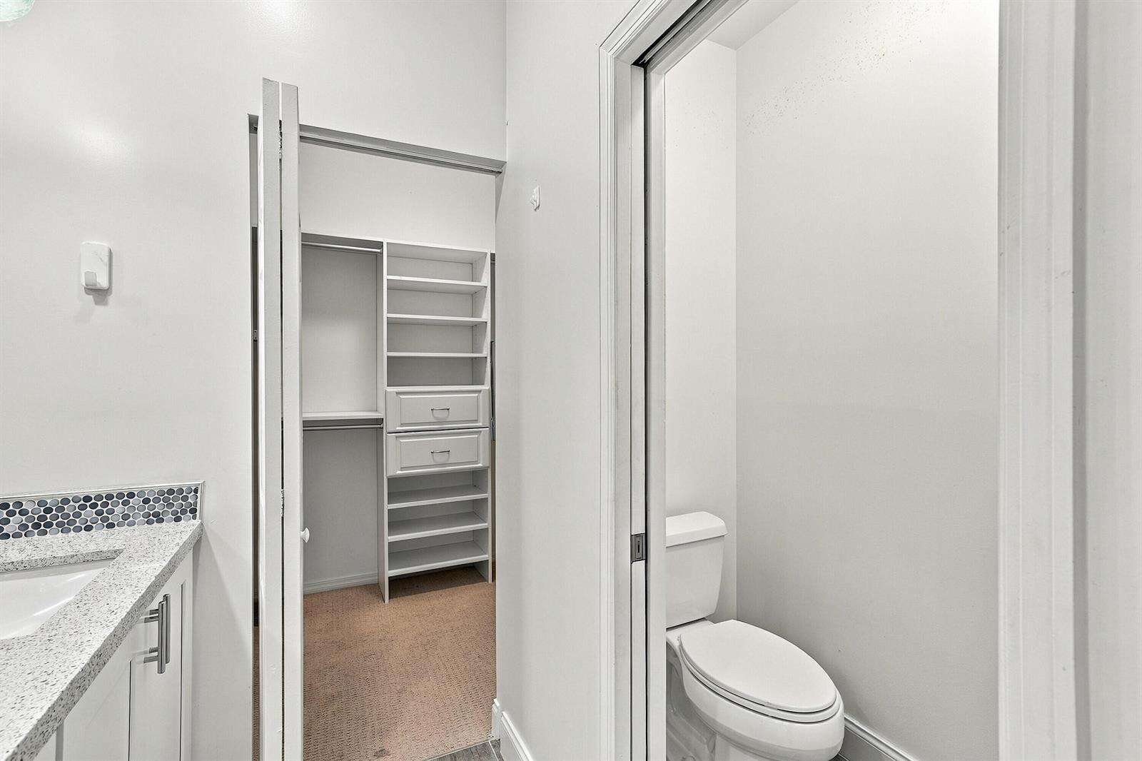 1115 Papaya, Hollywood, FL 33019 - For Sale photo 36