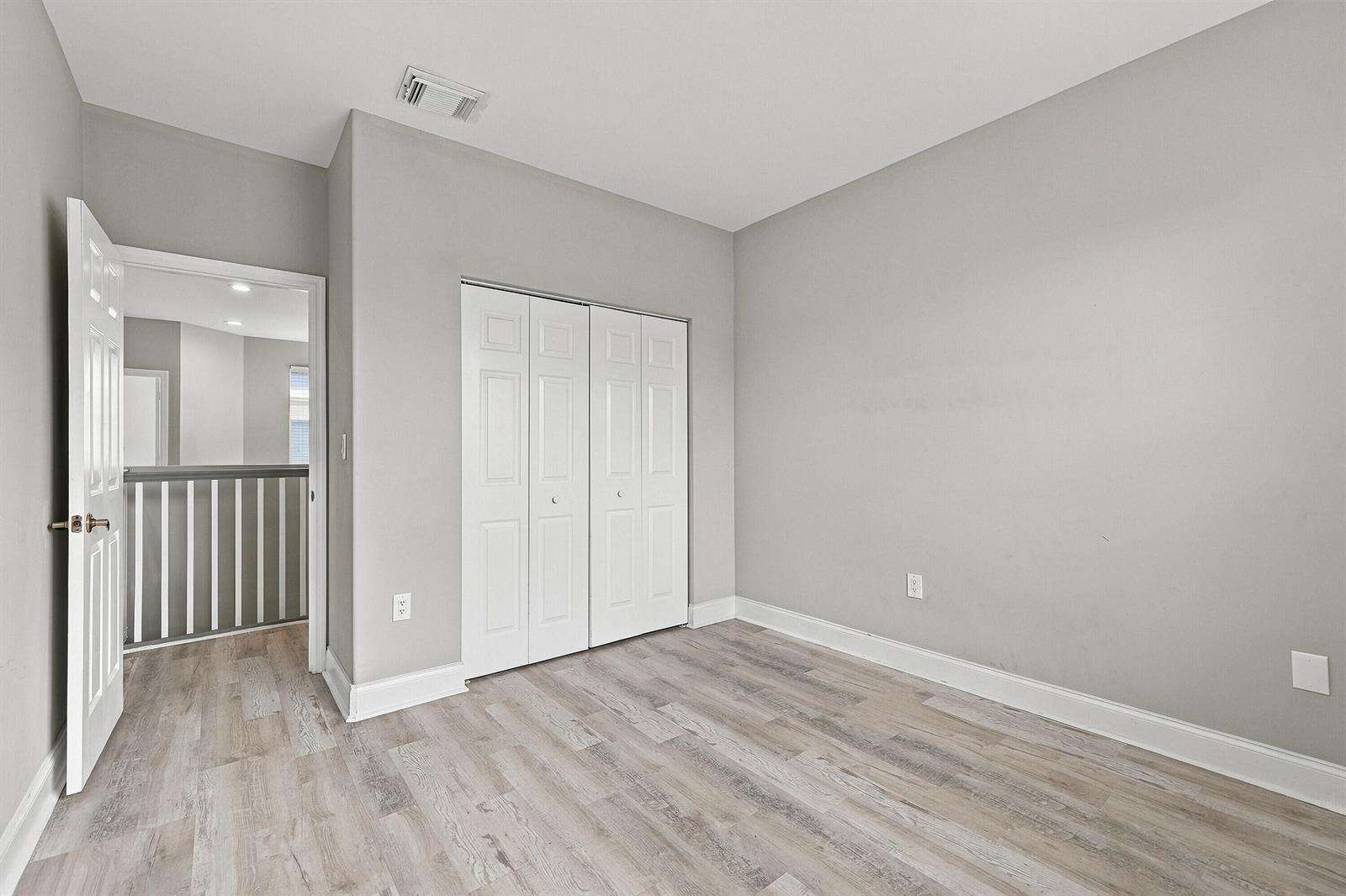 1115 Papaya, Hollywood, FL 33019 - For Sale photo 38