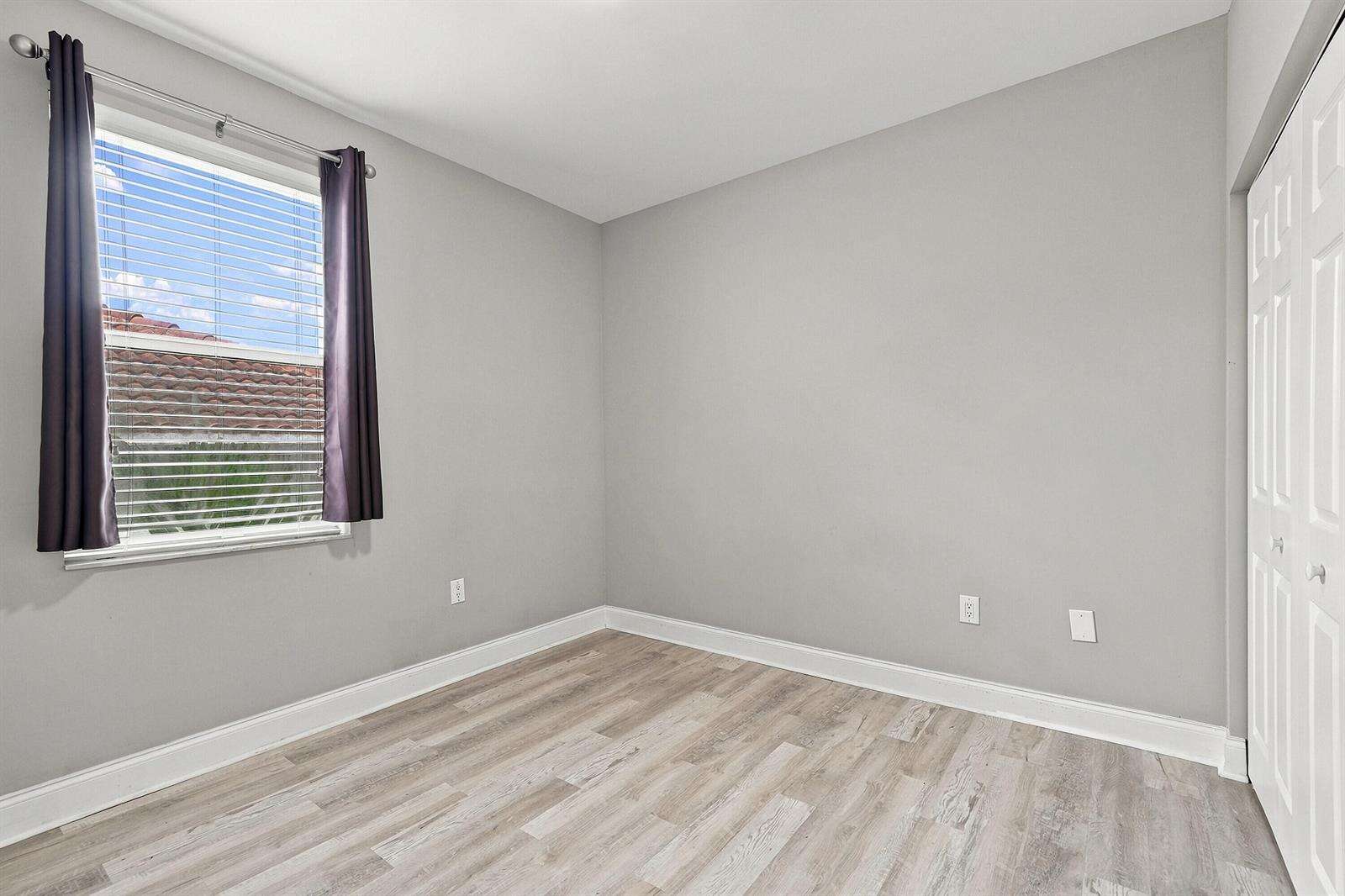 1115 Papaya, Hollywood, FL 33019 - For Sale photo 41