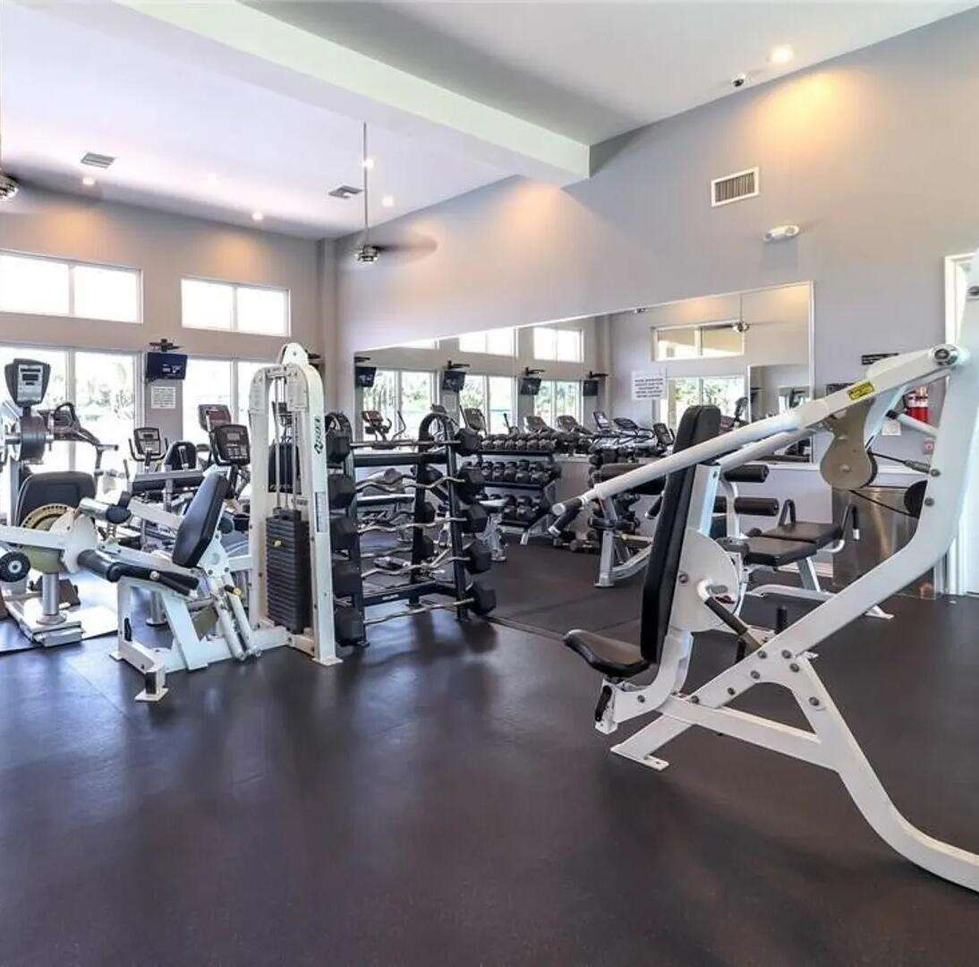 1115 Papaya, Hollywood, FL 33019 - For Sale photo 57