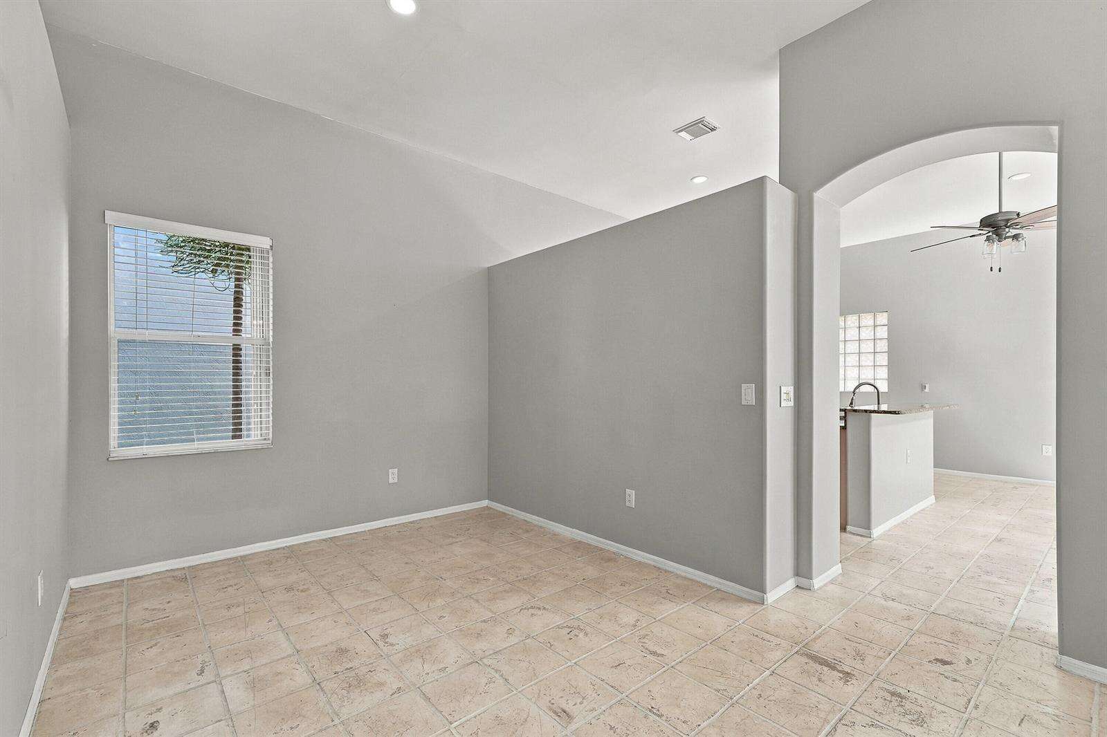 1115 Papaya, Hollywood, FL 33019 - For Sale photo 10