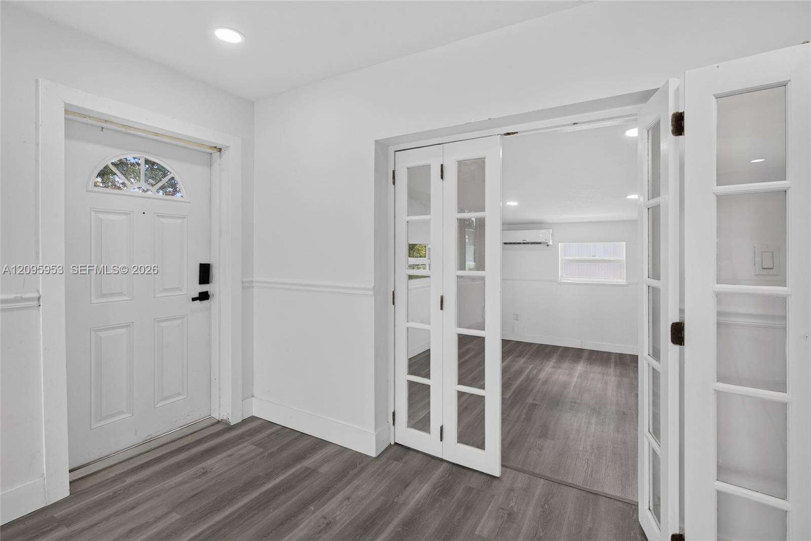 320 70th Ter, Hollywood, FL 33024 - For Sale photo 16
