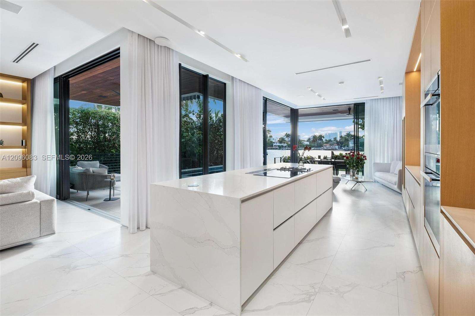 226 Rivo Alto Dr, Miami Beach, FL 33139 - For Sale photo 5