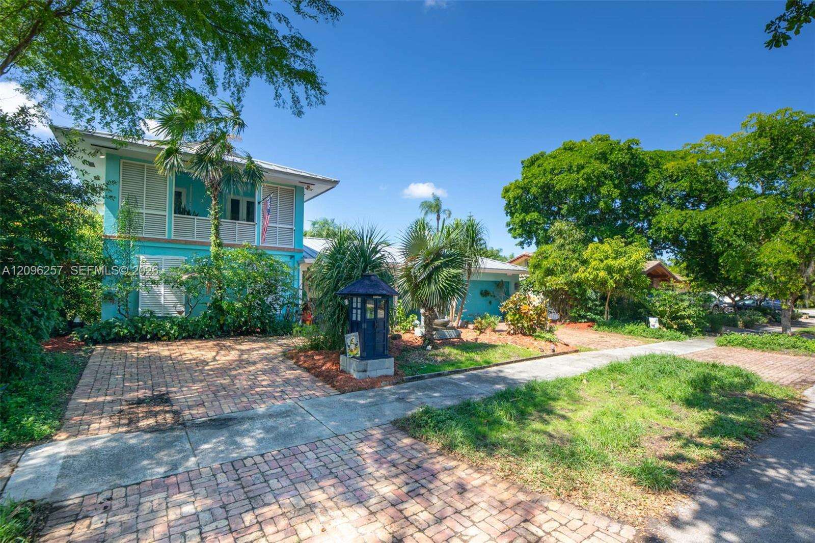 3660 53rd Ave, Hollywood, FL 33021 - For Sale photo 3