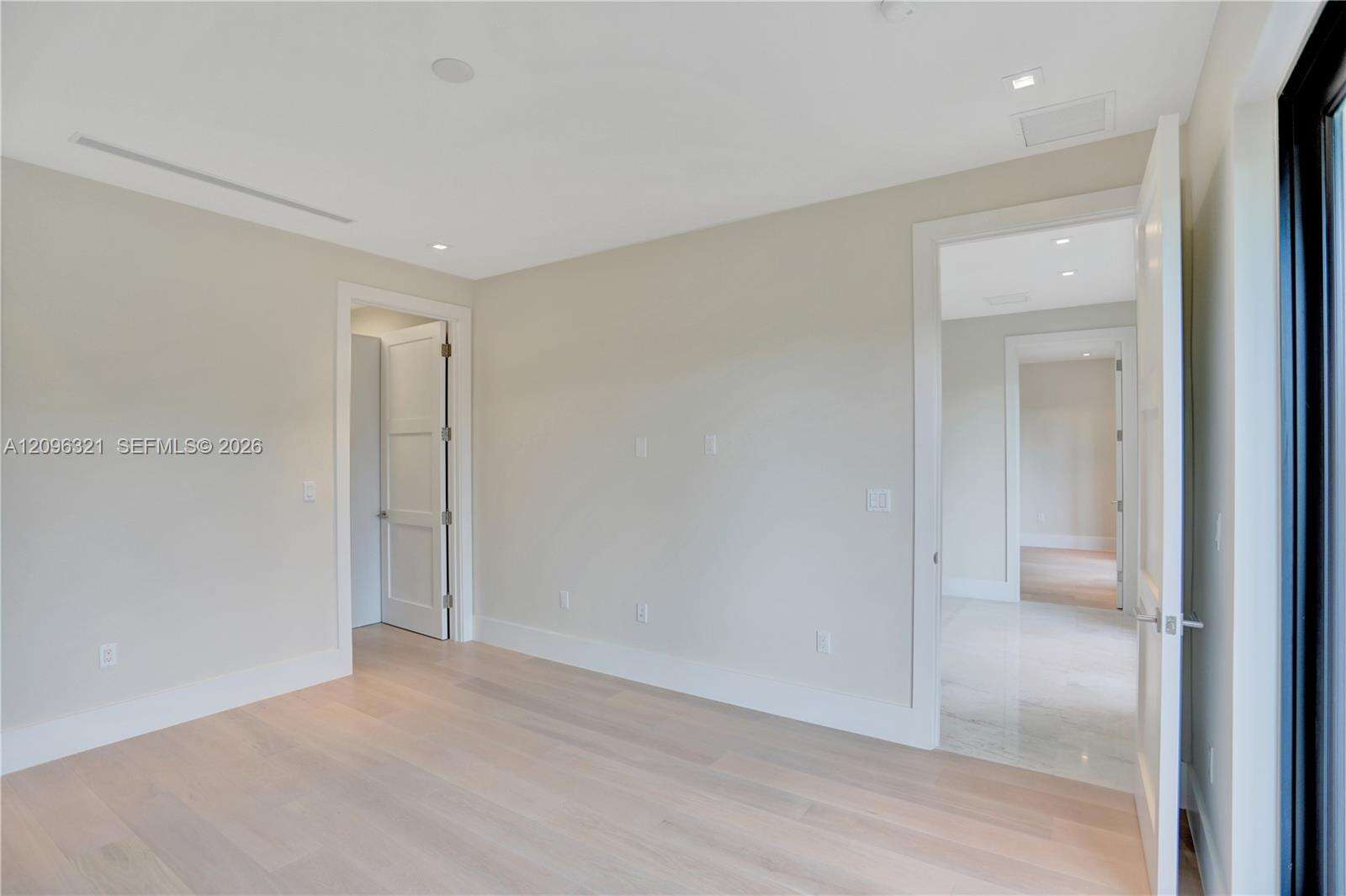 3550 Glencoe St, Miami, FL 33133 - For Sale photo 25
