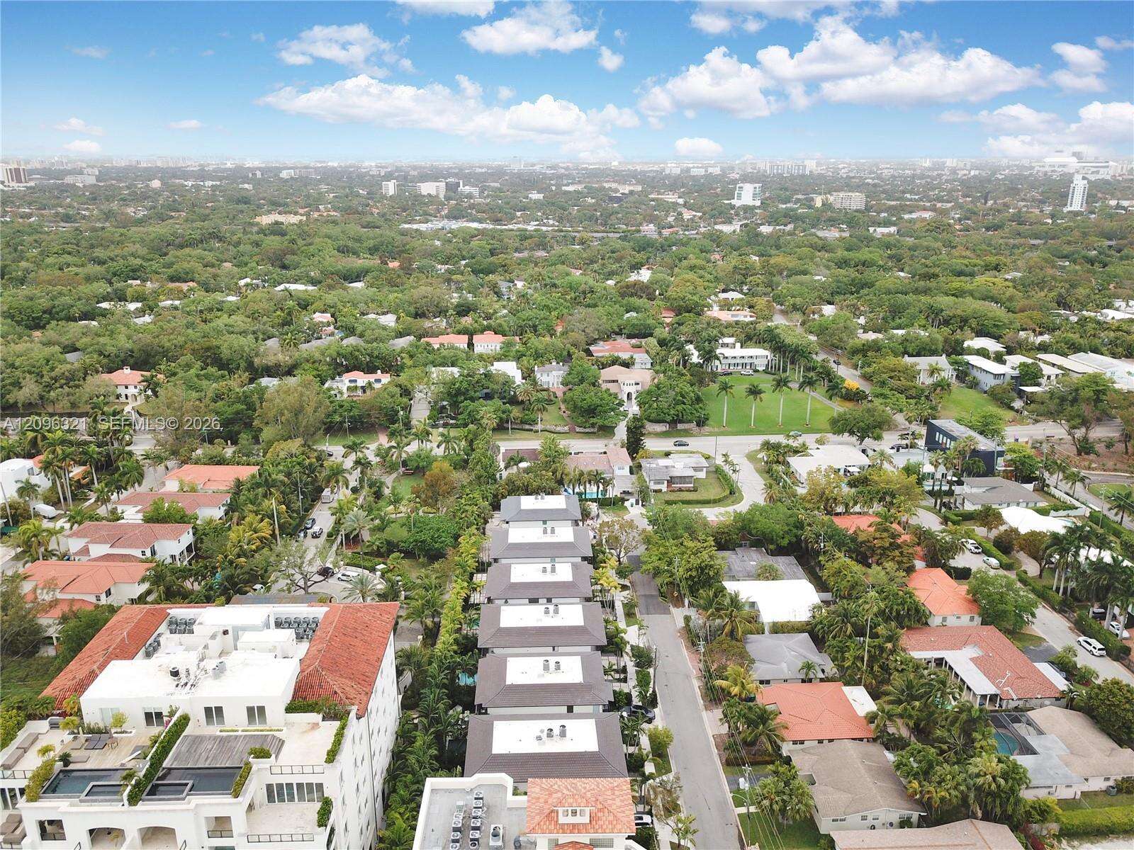 3550 Glencoe St, Miami, FL 33133 - For Sale photo 5