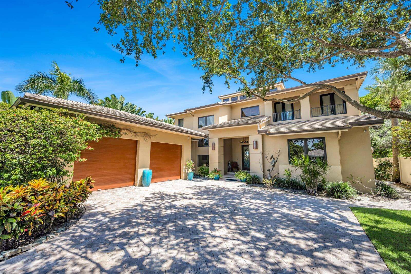 1900 Marietta, Fort Lauderdale, FL 33316 - For Sale photo 2