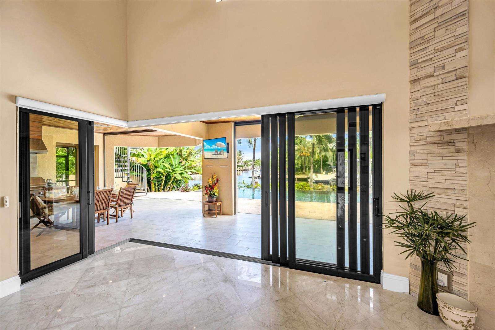 1900 Marietta, Fort Lauderdale, FL 33316 - For Sale photo 11