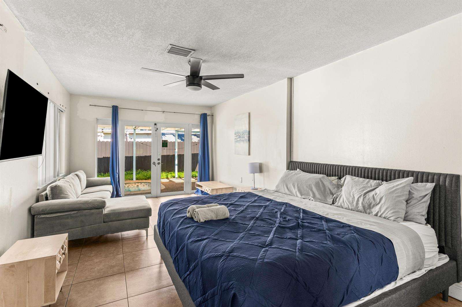 1121 66th, Hollywood, FL 33024 - For Sale photo 12