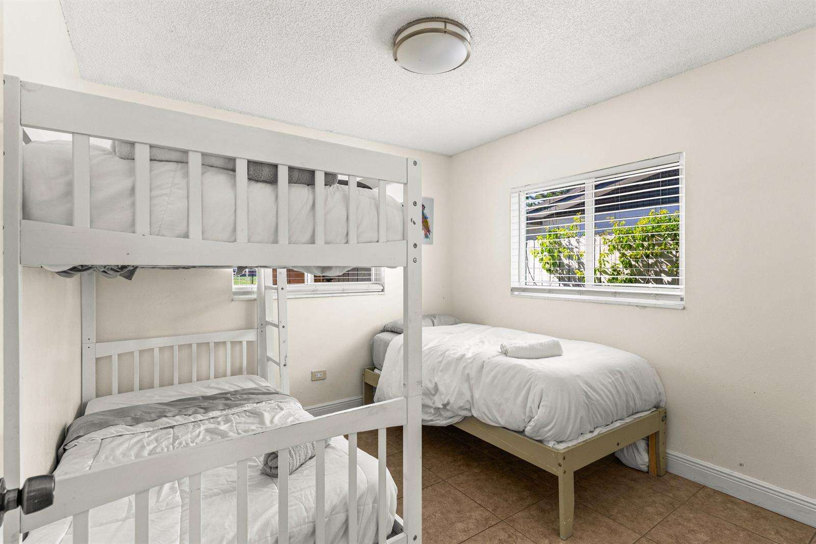 1121 66th, Hollywood, FL 33024 - For Sale photo 21