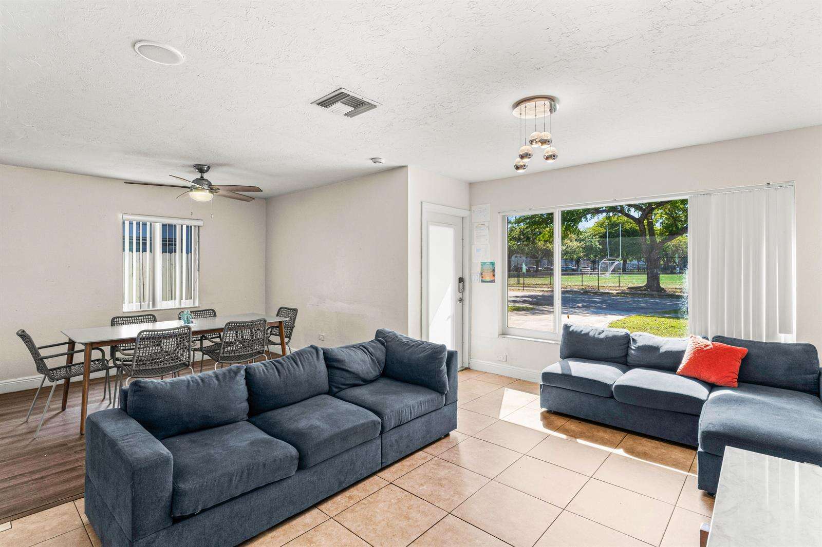 1121 66th, Hollywood, FL 33024 - For Sale photo 10