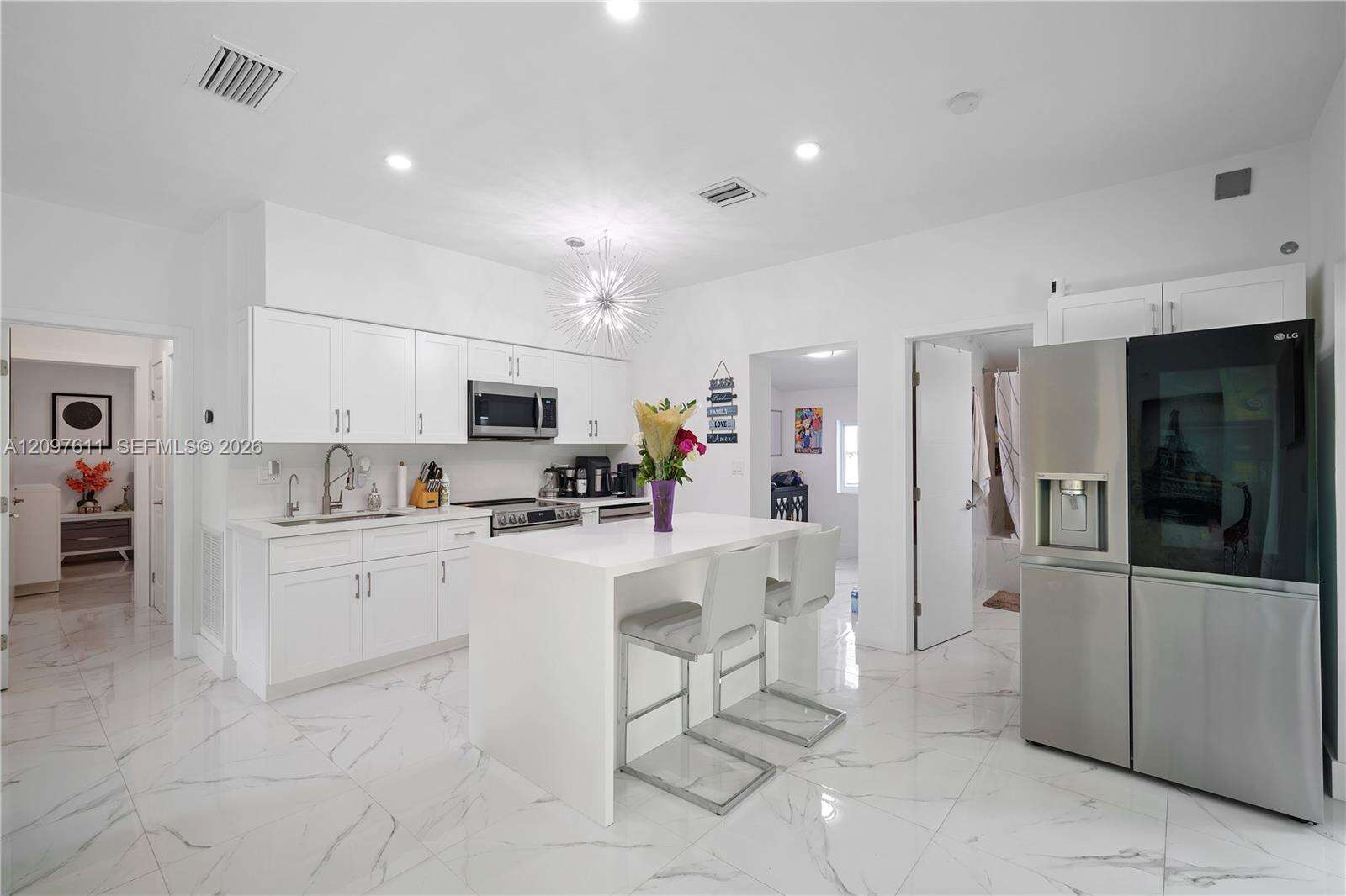 925 4th St, Hallandale Beach, FL 33009 - For Sale photo 1