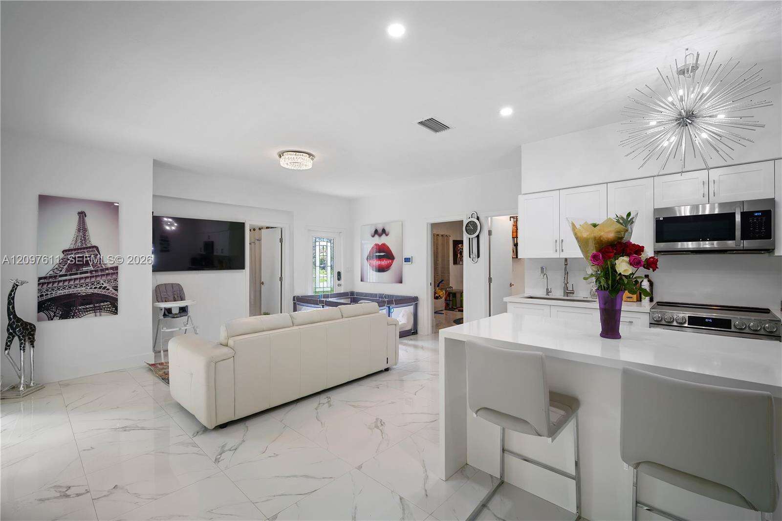 925 4th St, Hallandale Beach, FL 33009 - For Sale photo 2