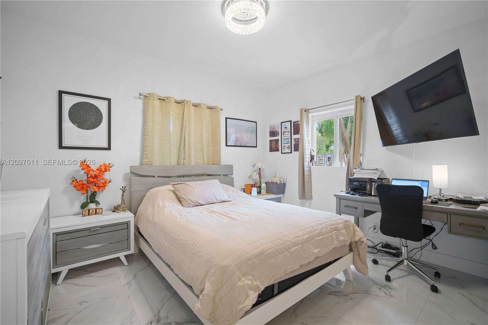 925 4th St, Hallandale Beach, FL 33009 - For Sale photo 12
