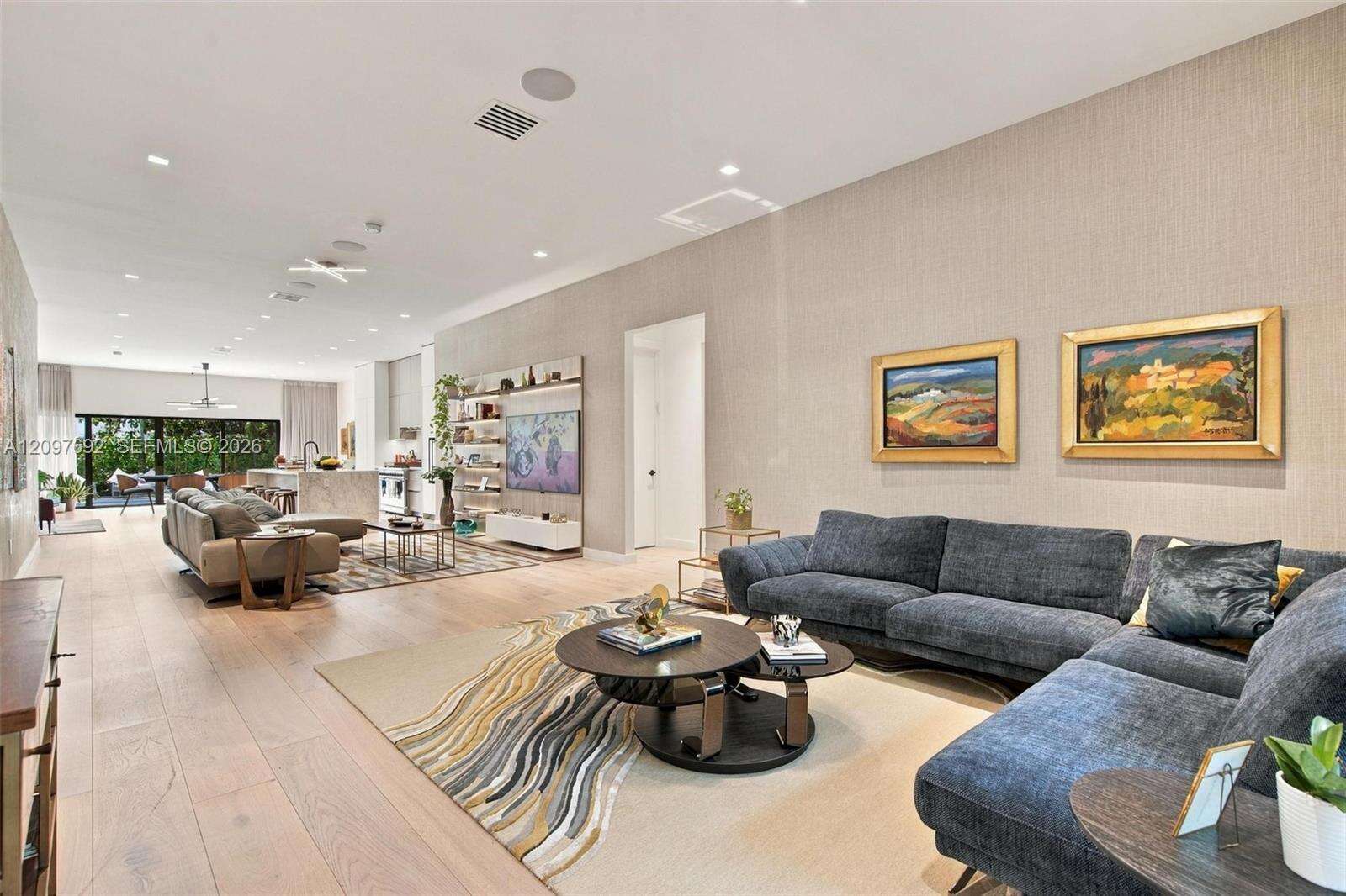 600 51st St, Miami Beach, FL 33140 - For Sale photo 2
