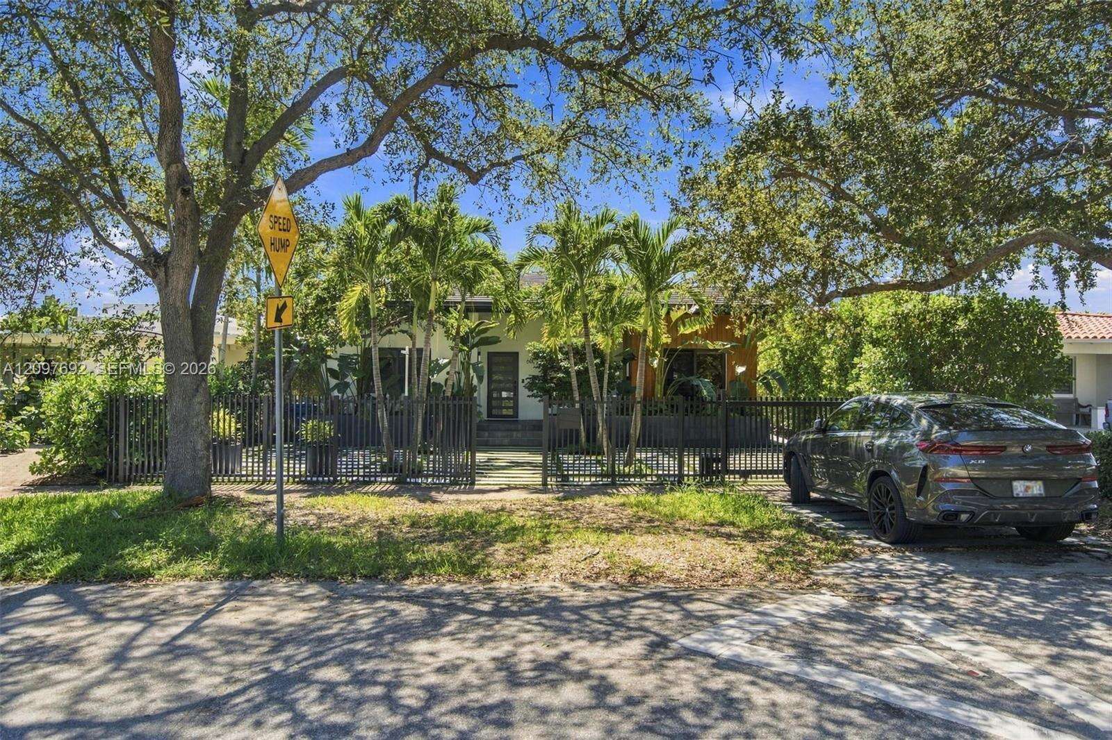 600 51st St, Miami Beach, FL 33140 - For Sale photo 3
