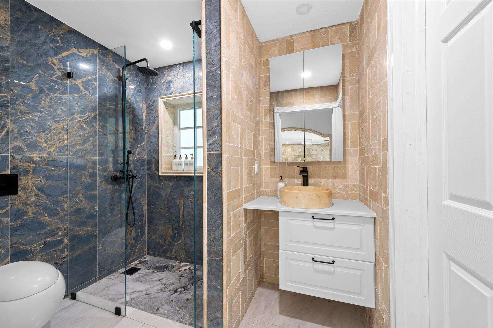 1311 Pierce, Hollywood, FL 33019 - For Sale photo 17