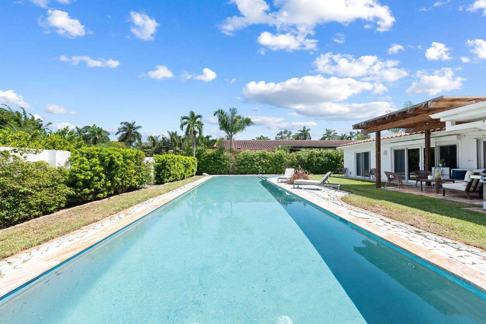 1311 Pierce, Hollywood, FL 33019 - For Sale photo 20