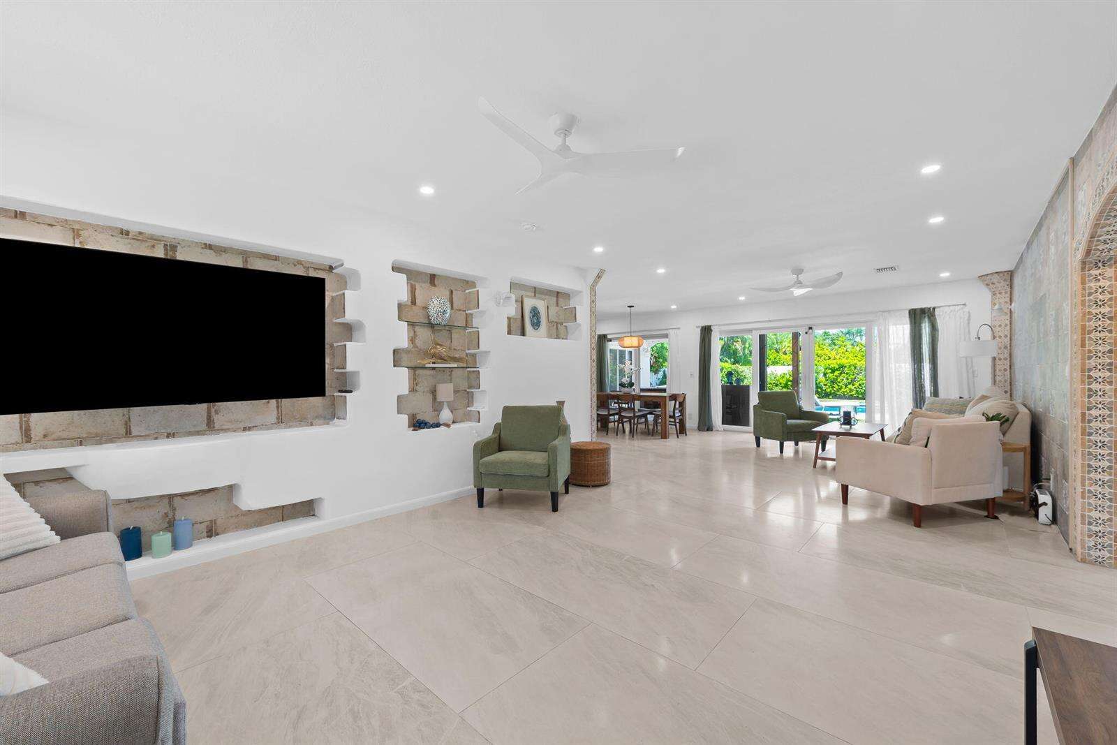 1311 Pierce, Hollywood, FL 33019 - For Sale photo 3