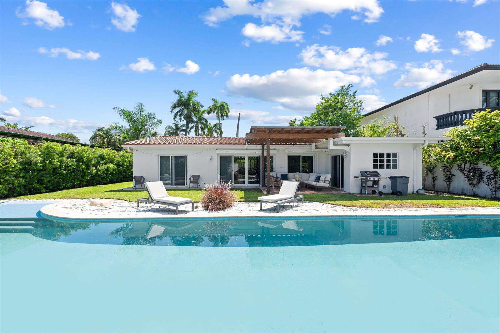1311 Pierce, Hollywood, FL 33019 - For Sale photo 22