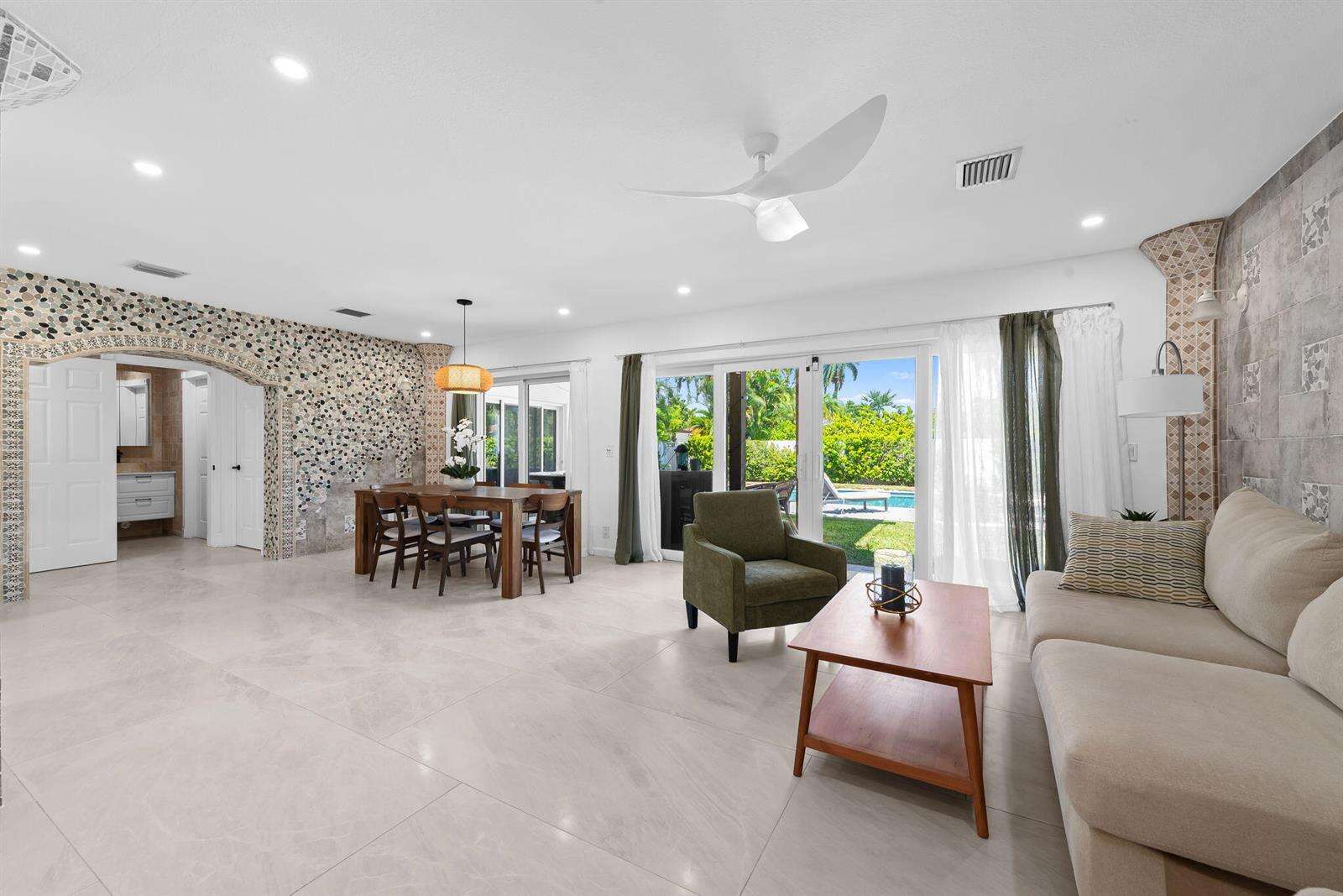 1311 Pierce, Hollywood, FL 33019 - For Sale photo 7