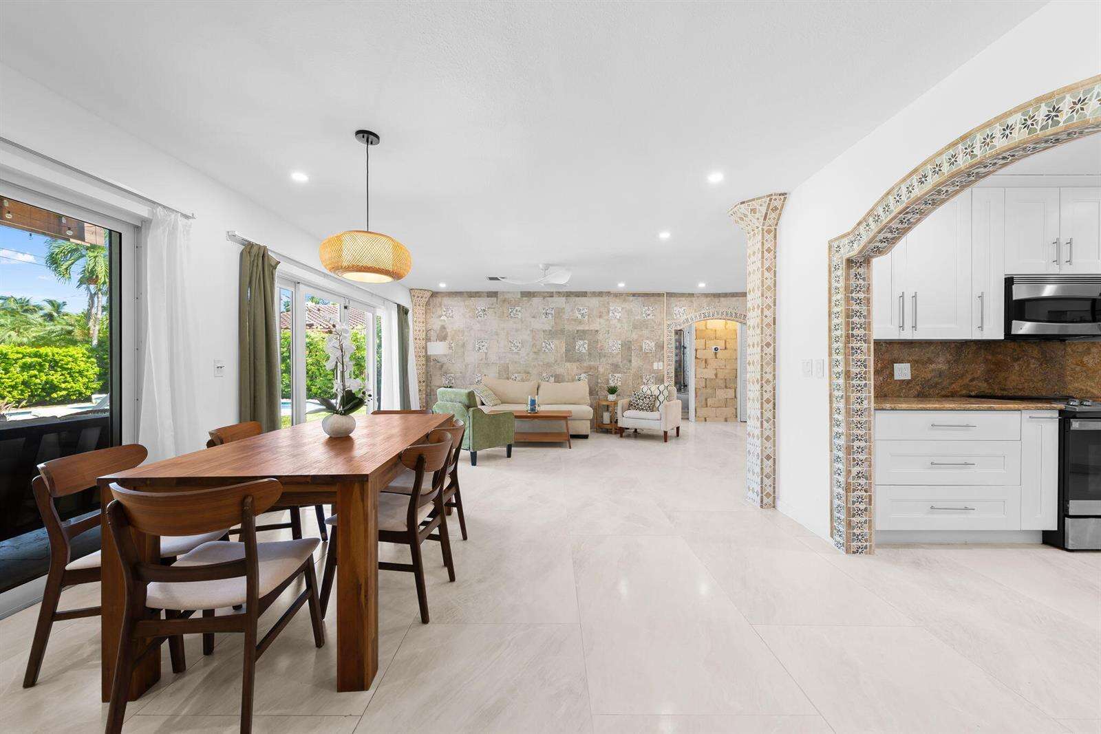 1311 Pierce, Hollywood, FL 33019 - For Sale photo 8