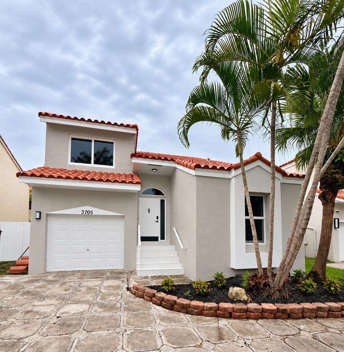 3705 Valais, Hollywood, FL 33021 - For Sale photo 1