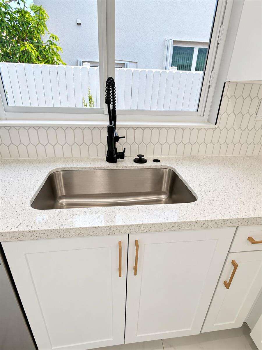 3705 Valais, Hollywood, FL 33021 - For Sale photo 14