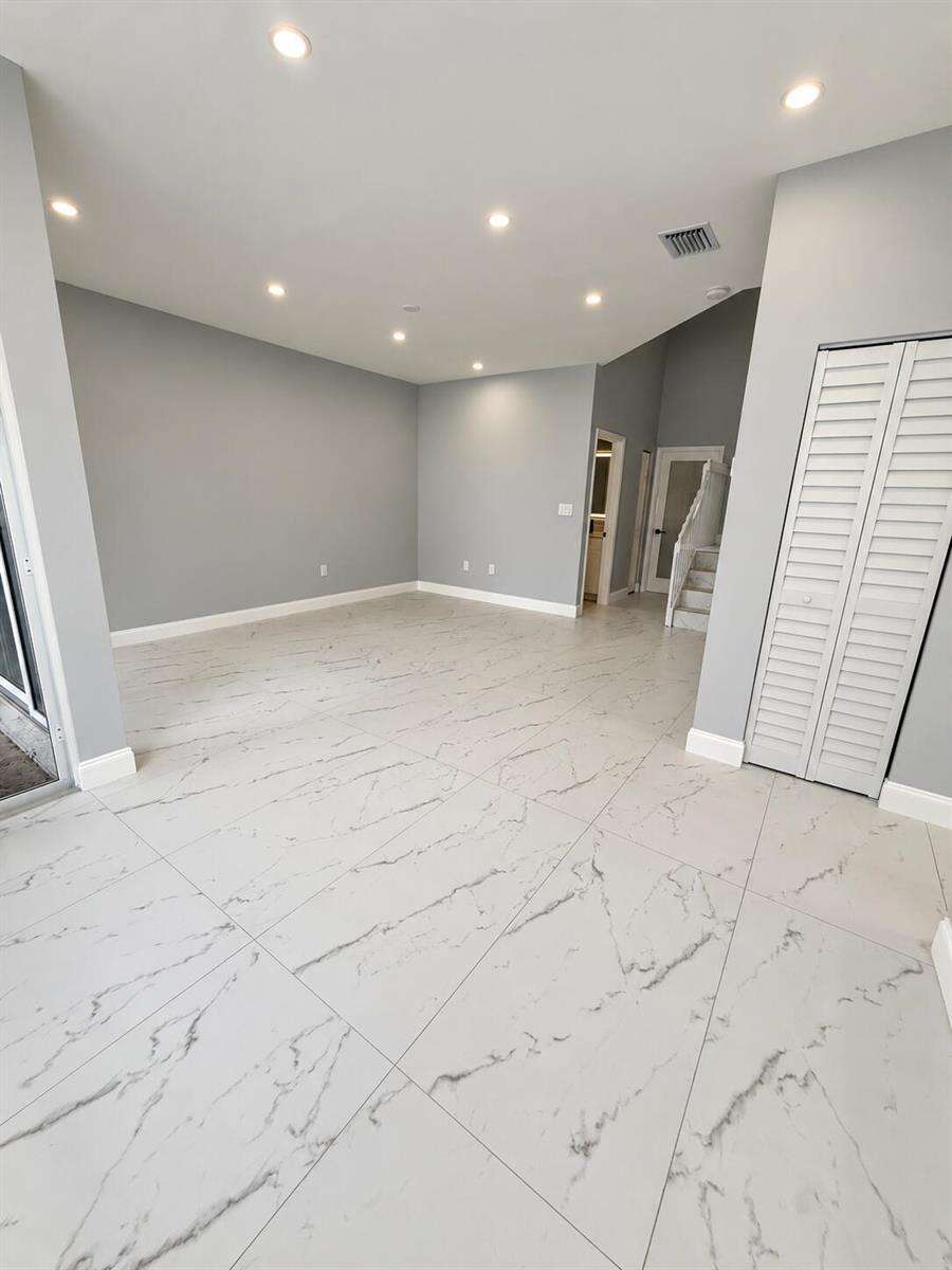 3705 Valais, Hollywood, FL 33021 - For Sale photo 16