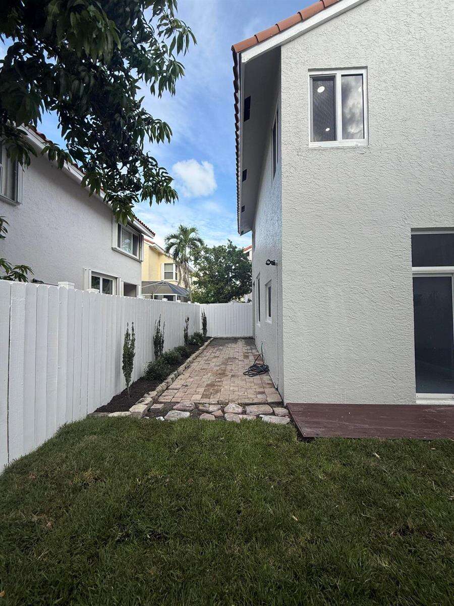 3705 Valais, Hollywood, FL 33021 - For Sale photo 37
