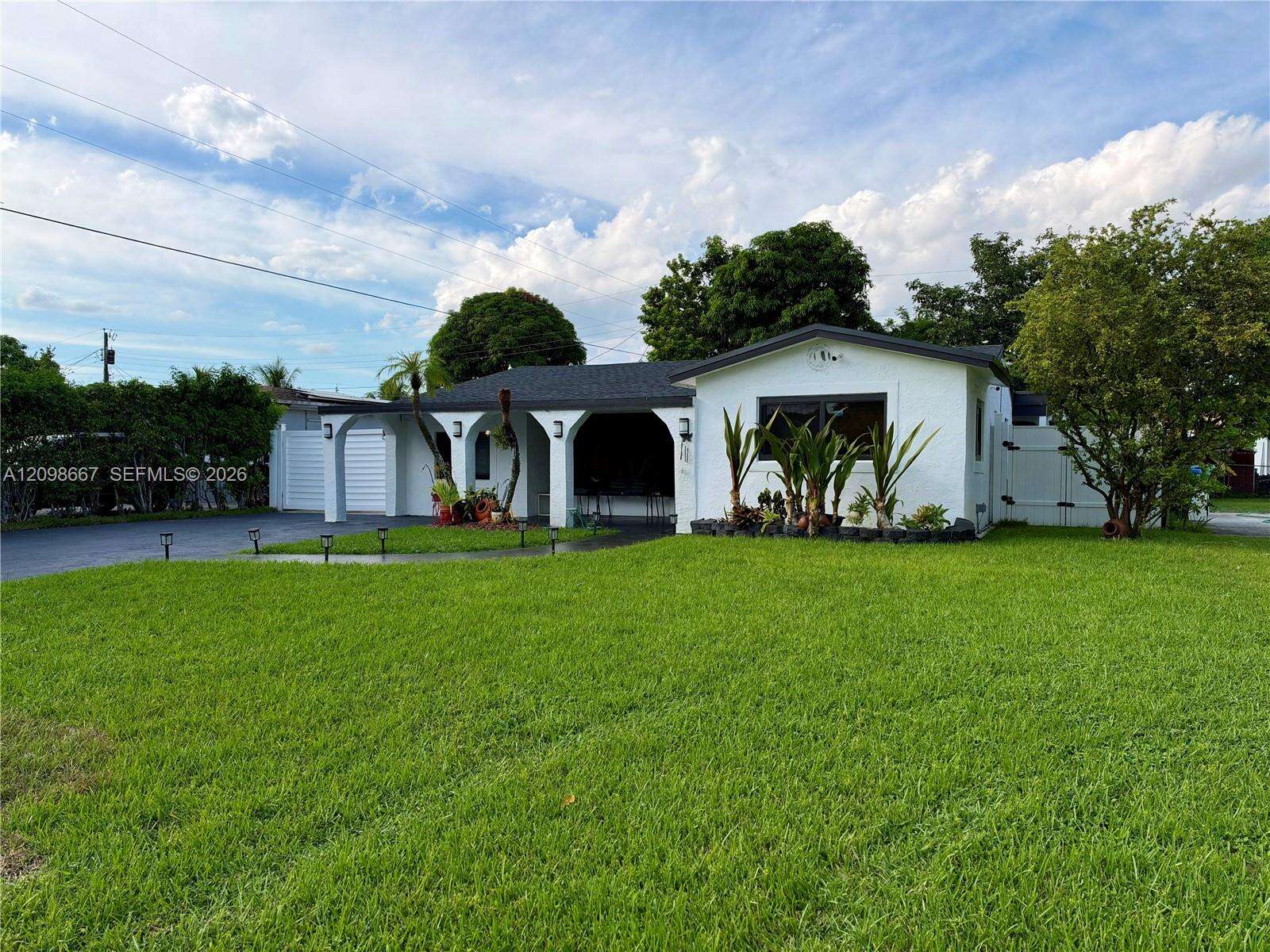 7021 28th St, Miramar, FL 33023 - For Sale photo 1
