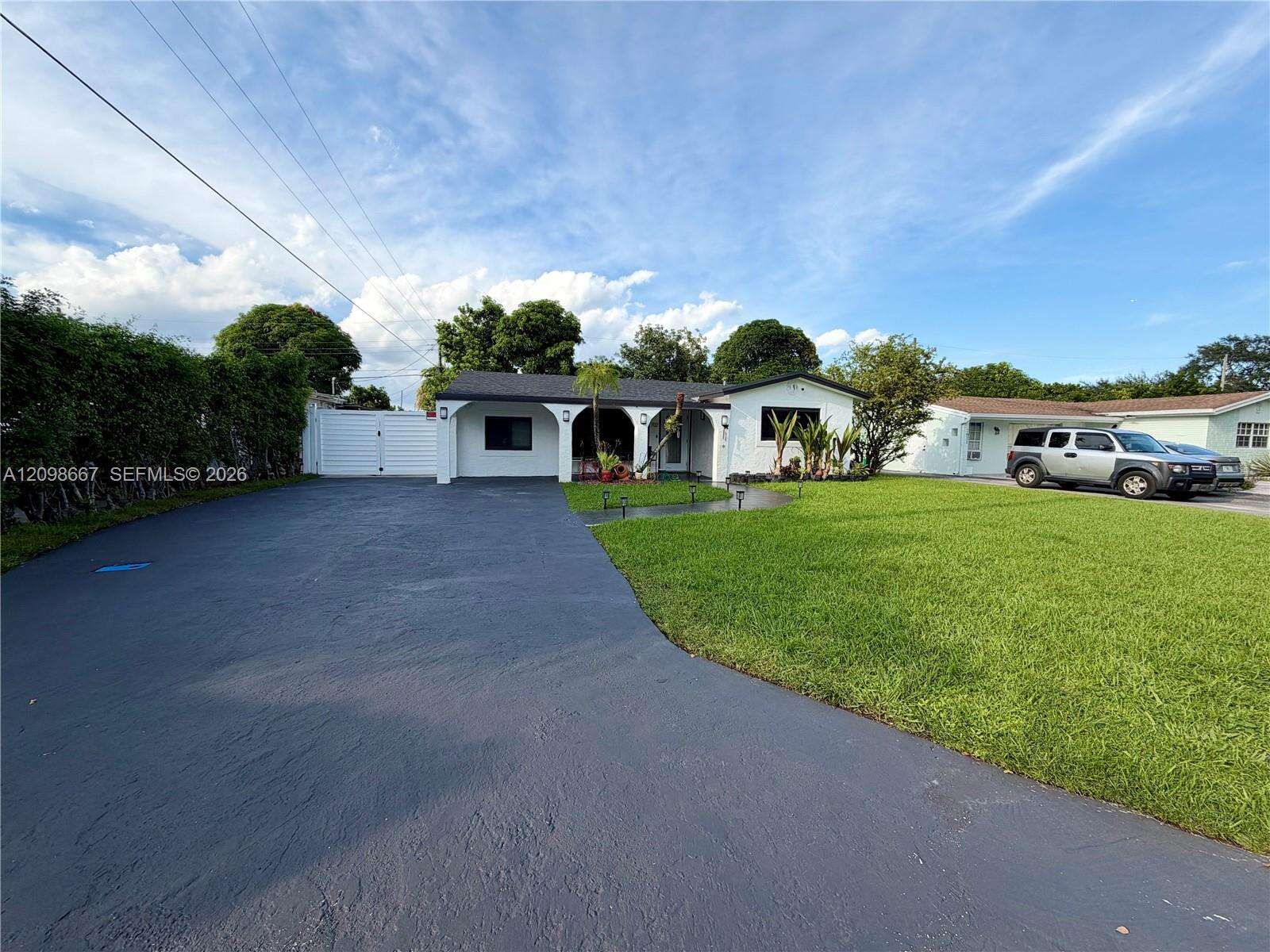7021 28th St, Miramar, FL 33023 - For Sale photo 4