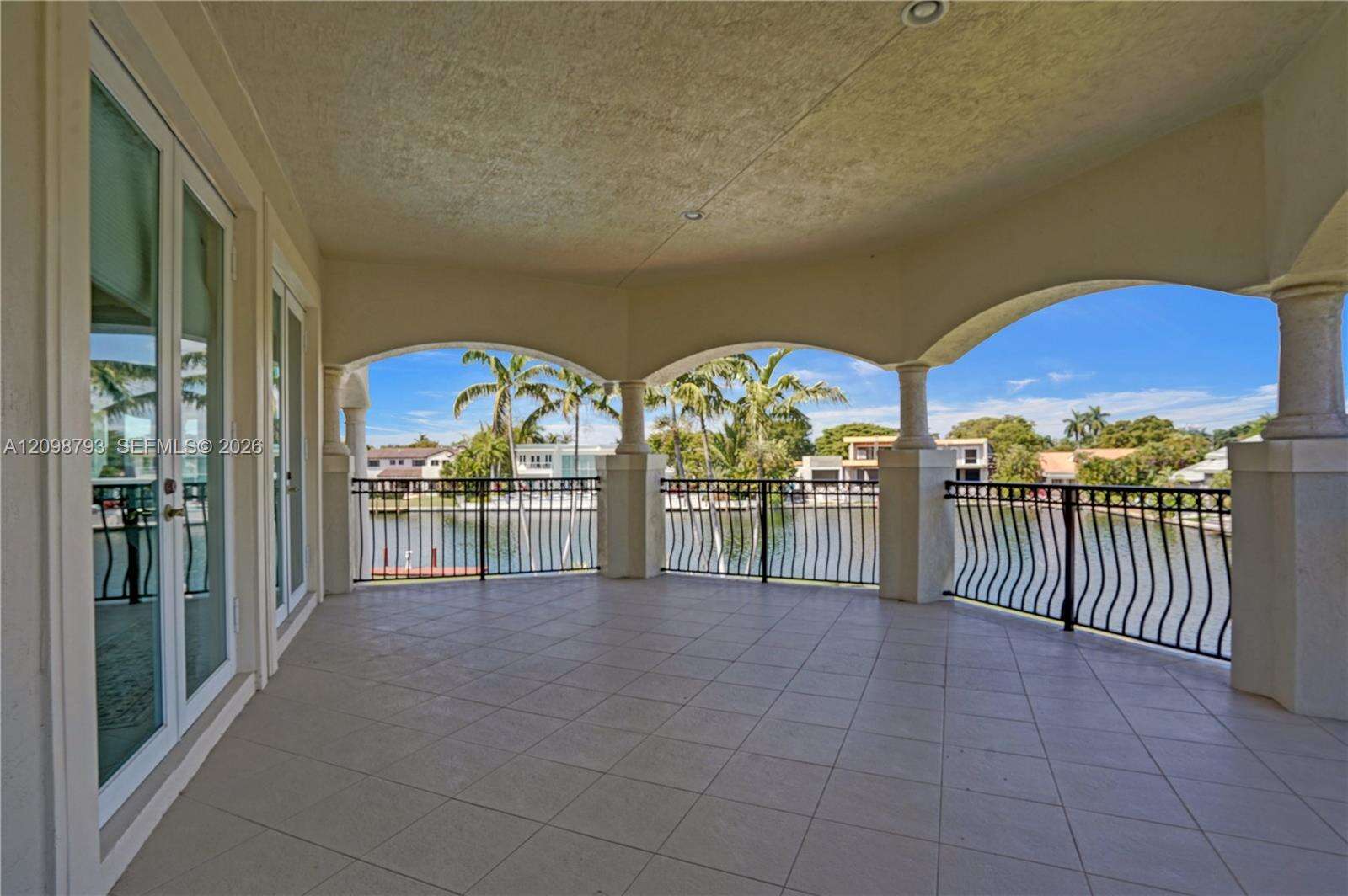 1130 Harbor Ct, Hollywood, FL 33019 - For Sale photo 19