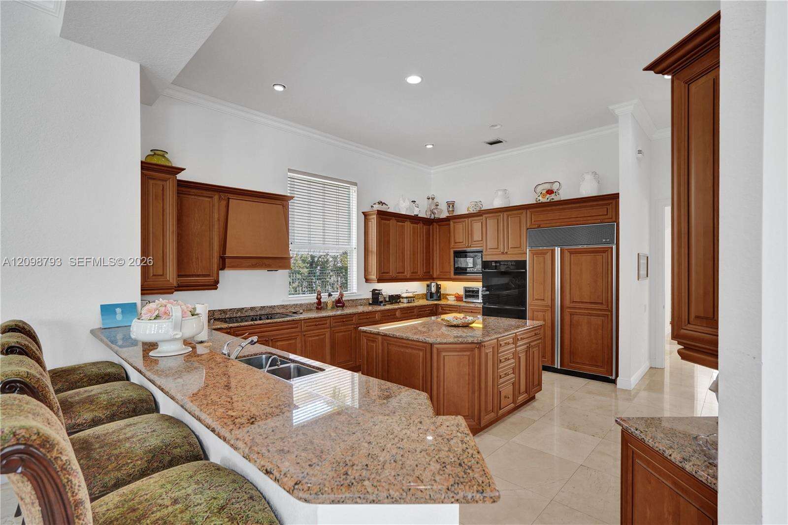 1130 Harbor Ct, Hollywood, FL 33019 - For Sale photo 37