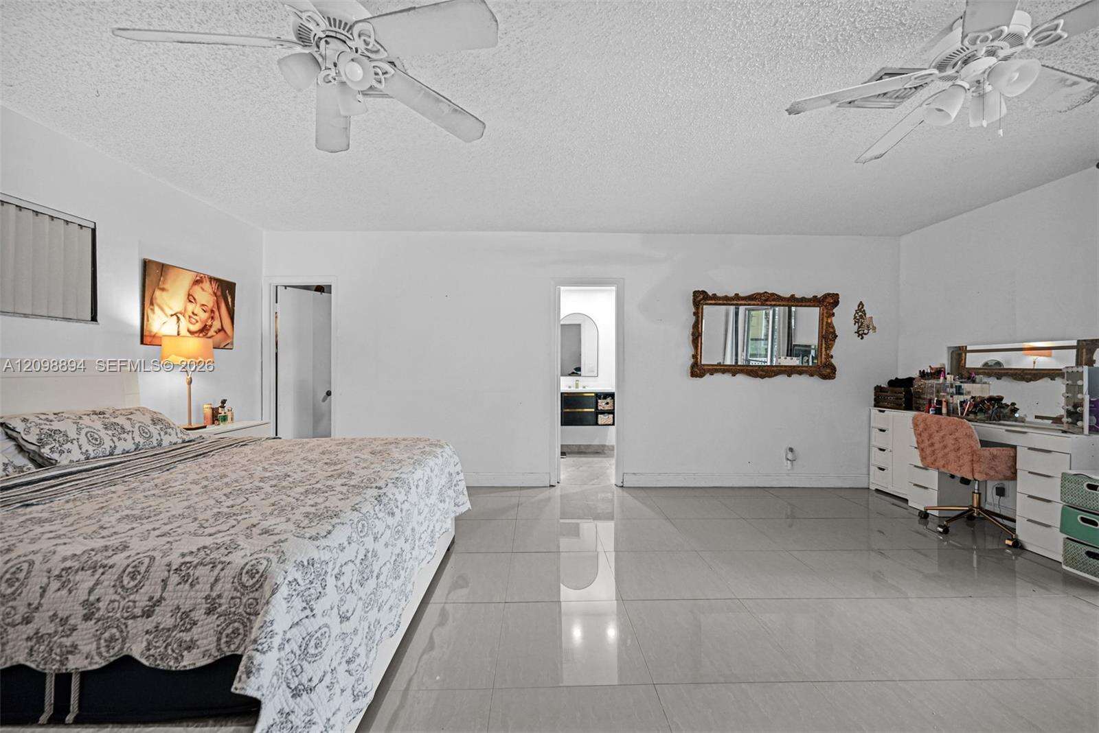 230 67th Ave, Hollywood, FL 33024 - For Sale photo 16