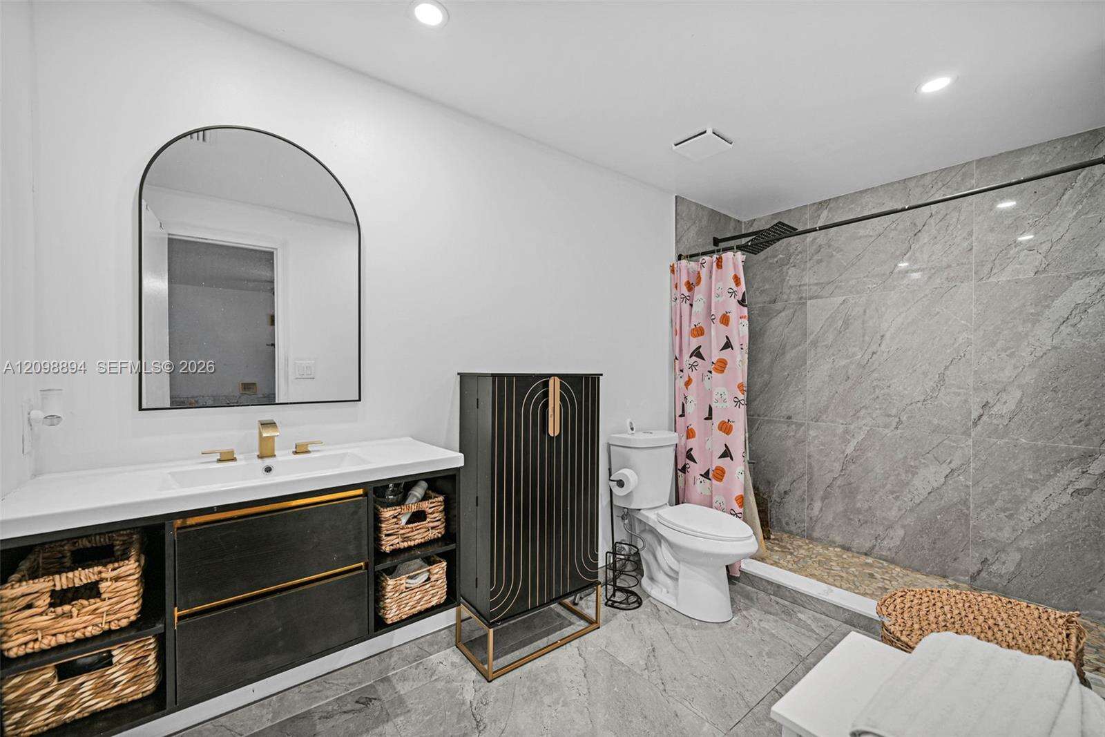 230 67th Ave, Hollywood, FL 33024 - For Sale photo 17
