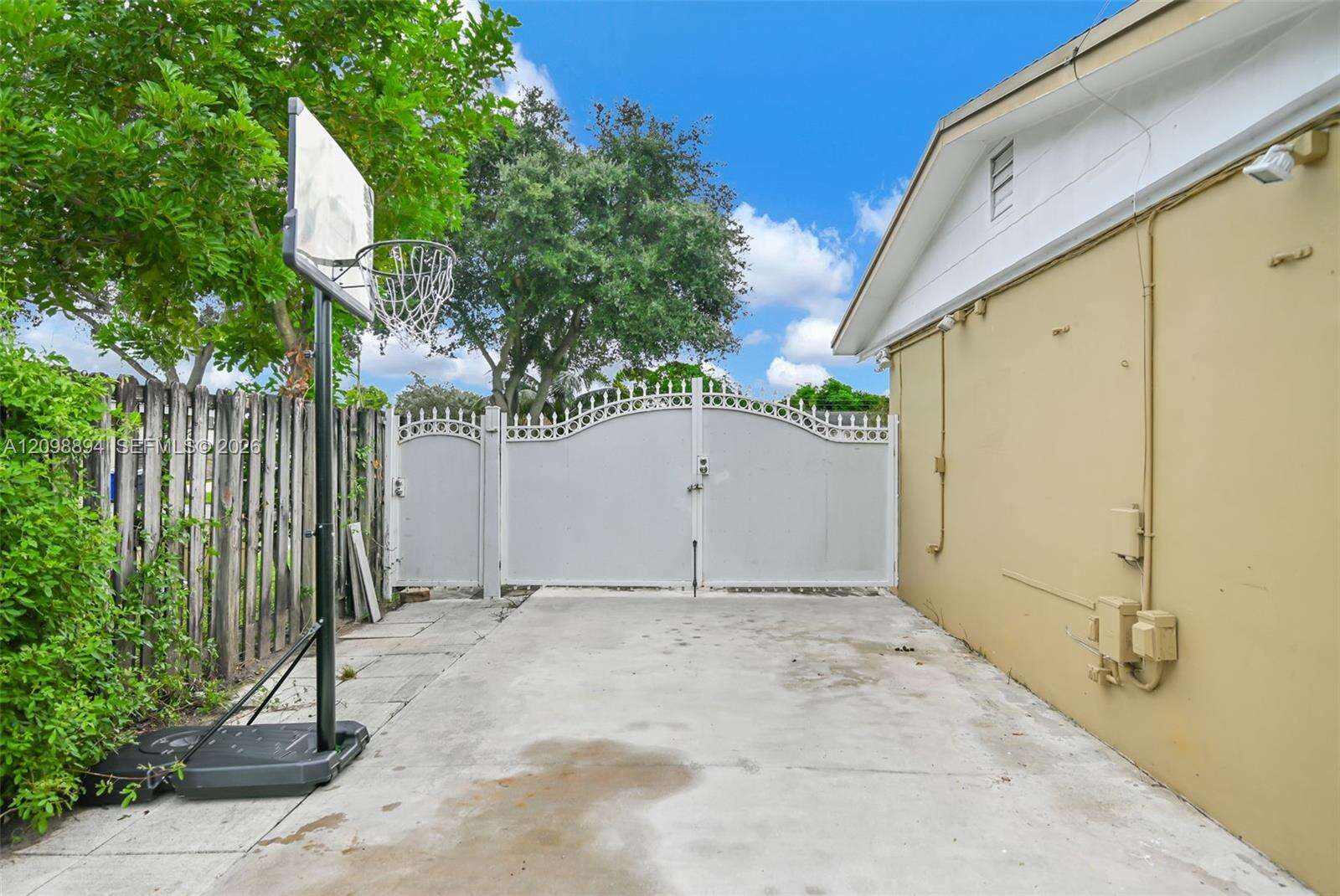 230 67th Ave, Hollywood, FL 33024 - For Sale photo 30
