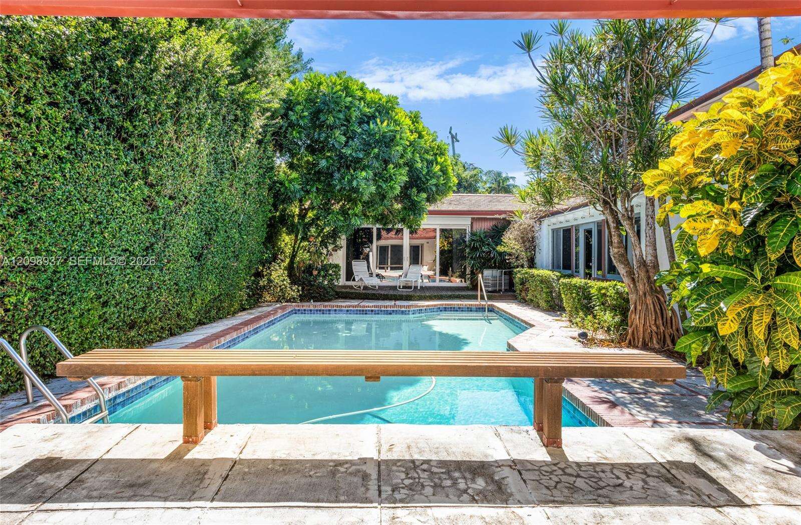 6415 Pine Tree Drive Cir, Miami Beach, FL 33141 - For Sale photo 3