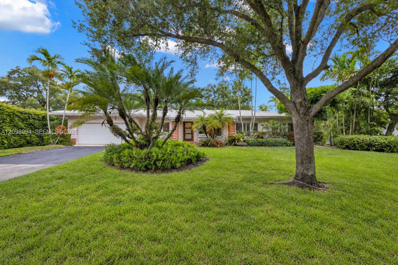 1245 Algardi Ave, Coral Gables, FL 33146 - For Sale photo 2
