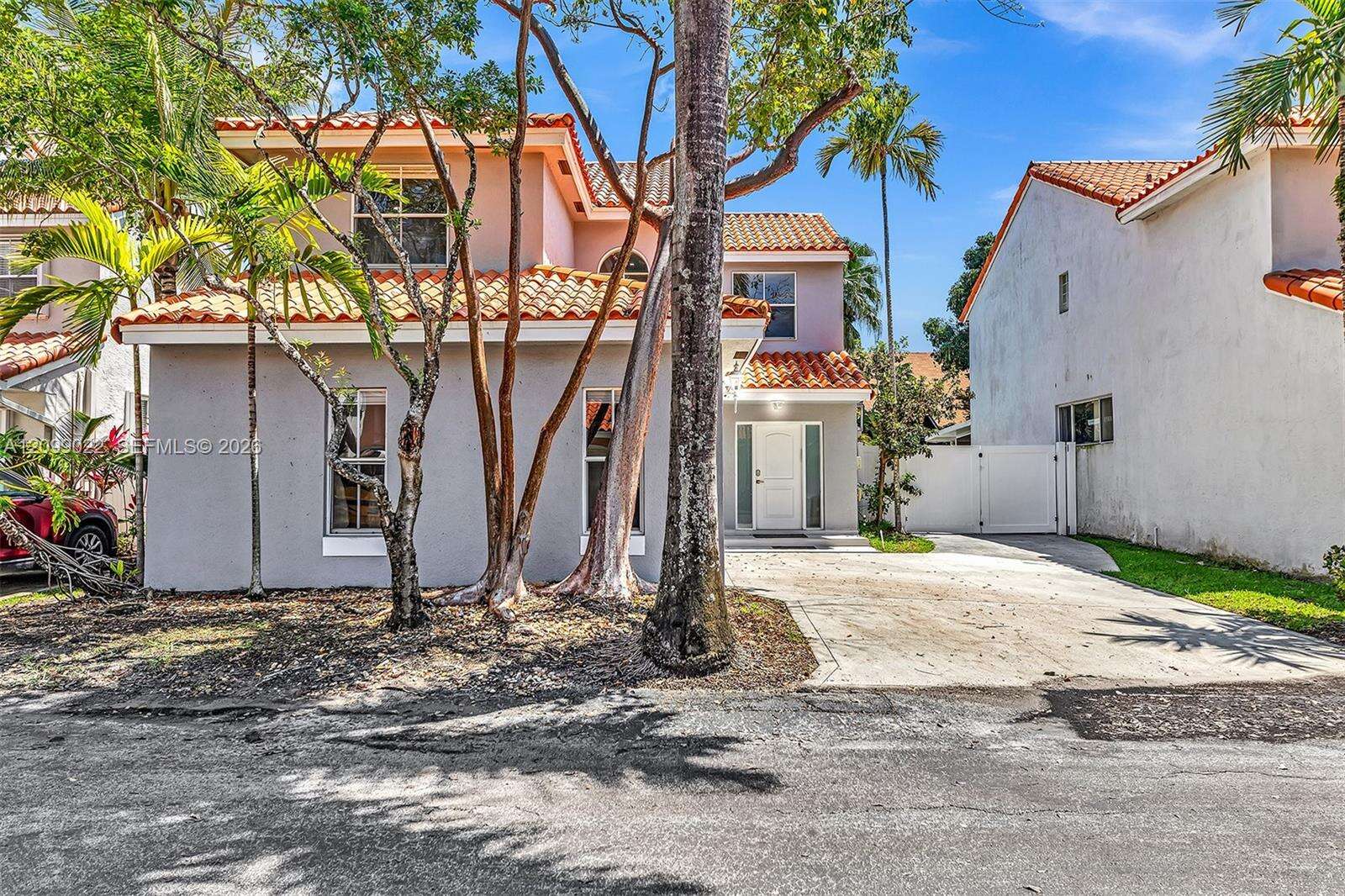 3085 36th Ave, Hollywood, FL 33021 - For Sale photo 3