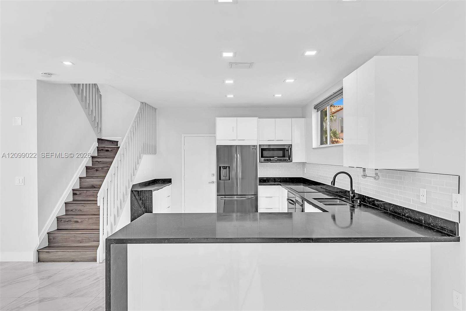 3085 36th Ave, Hollywood, FL 33021 - For Sale photo 21