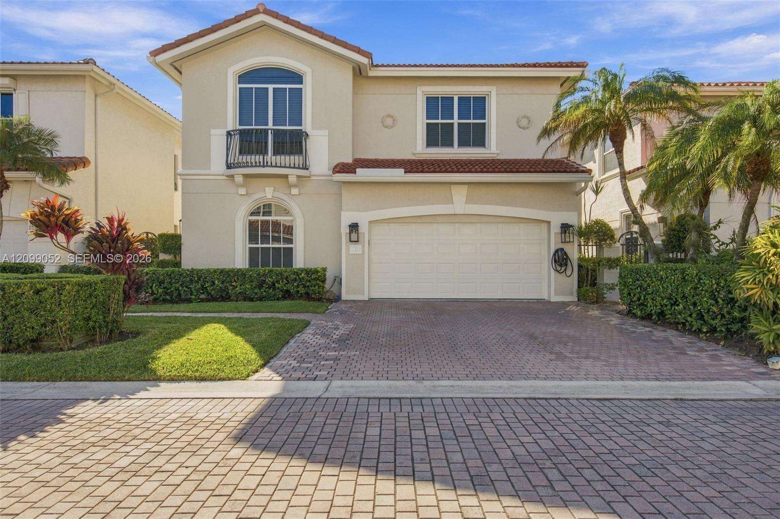 1516 Breakwater Ter, Hollywood, FL 33019 - For Sale photo 3