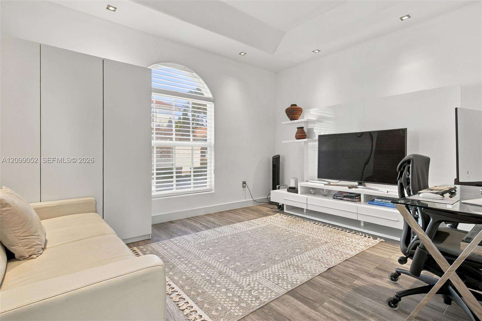 1516 Breakwater Ter, Hollywood, FL 33019 - For Sale photo 21