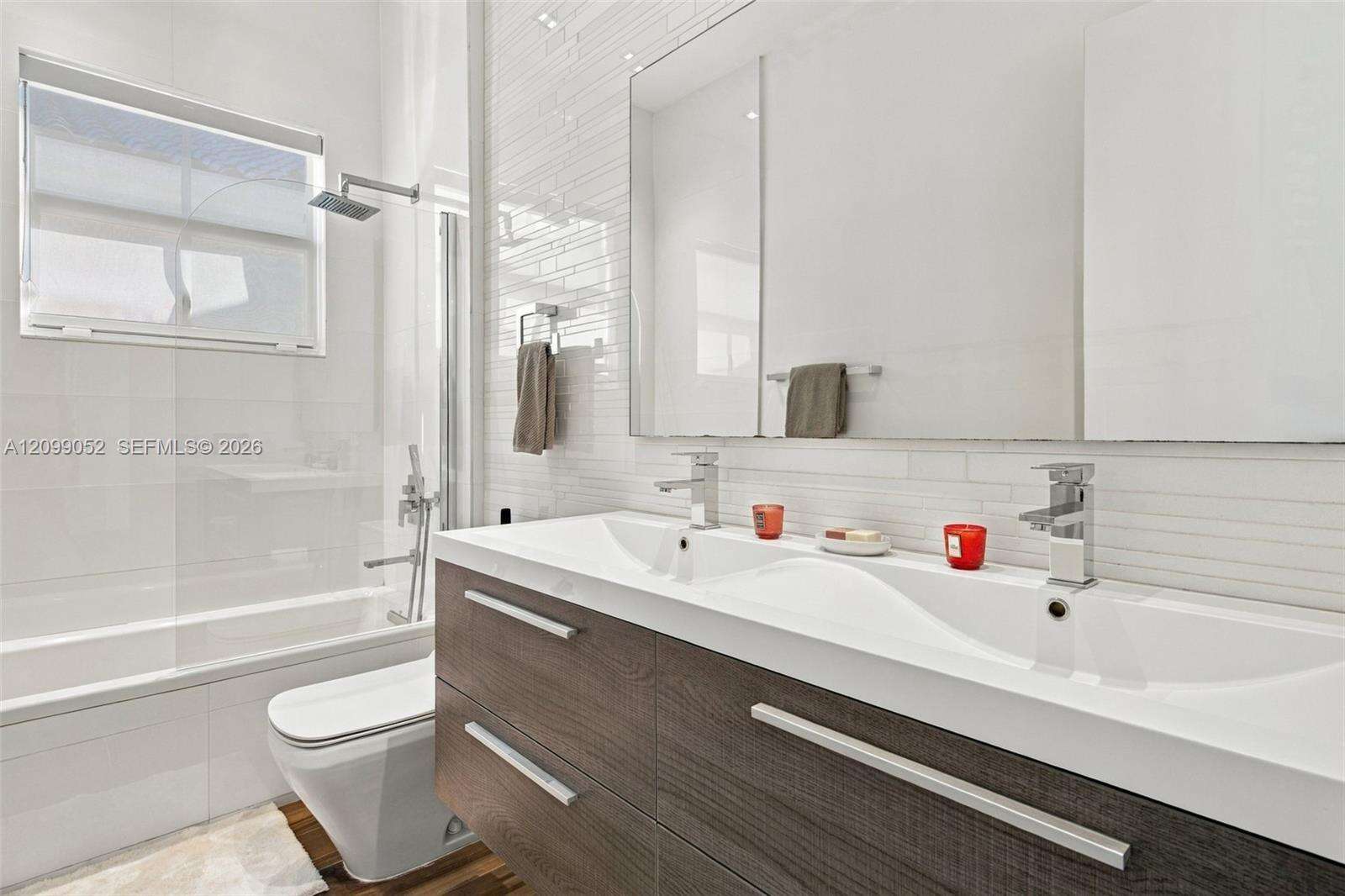 1516 Breakwater Ter, Hollywood, FL 33019 - For Sale photo 27