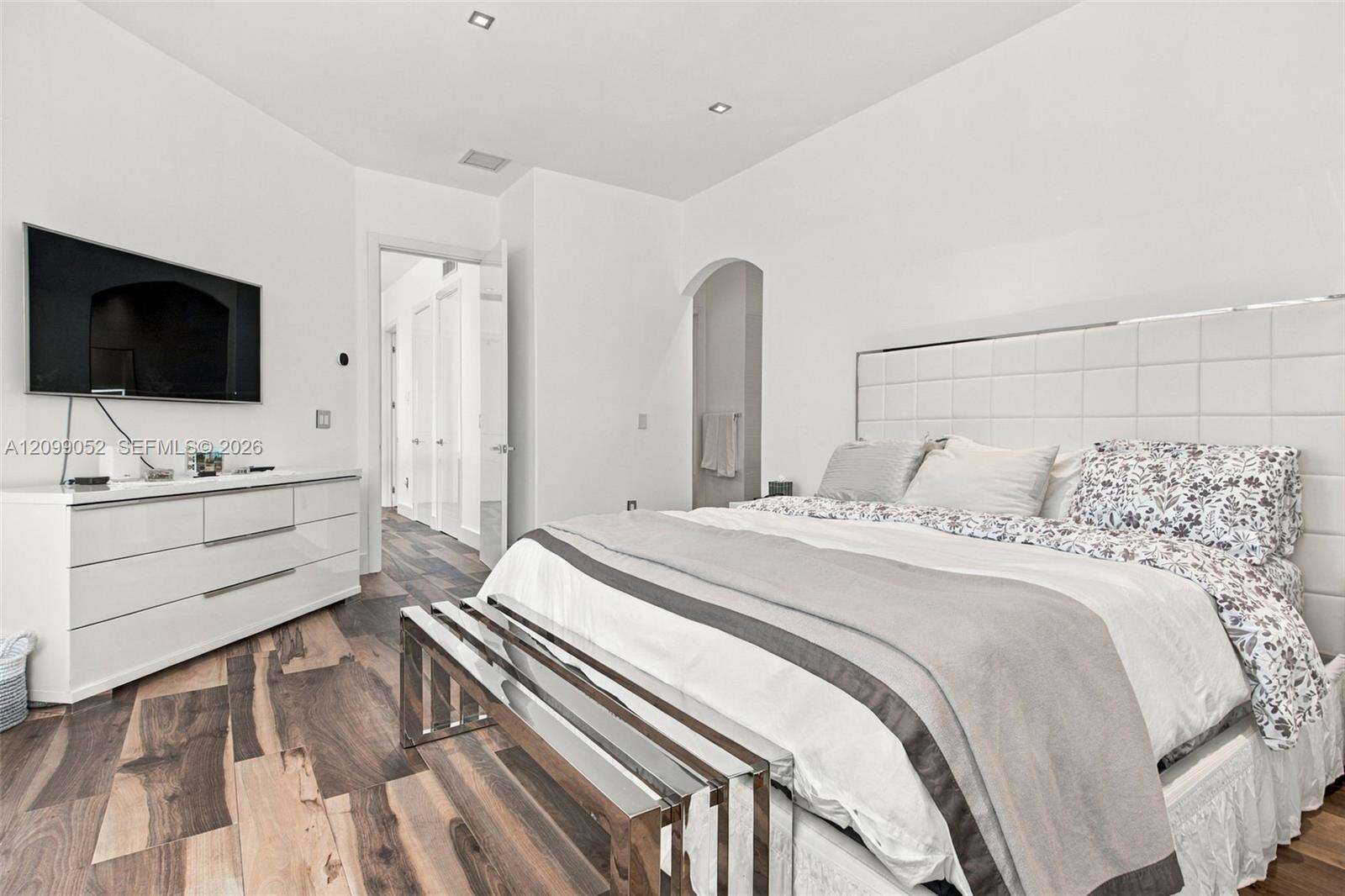 1516 Breakwater Ter, Hollywood, FL 33019 - For Sale photo 29