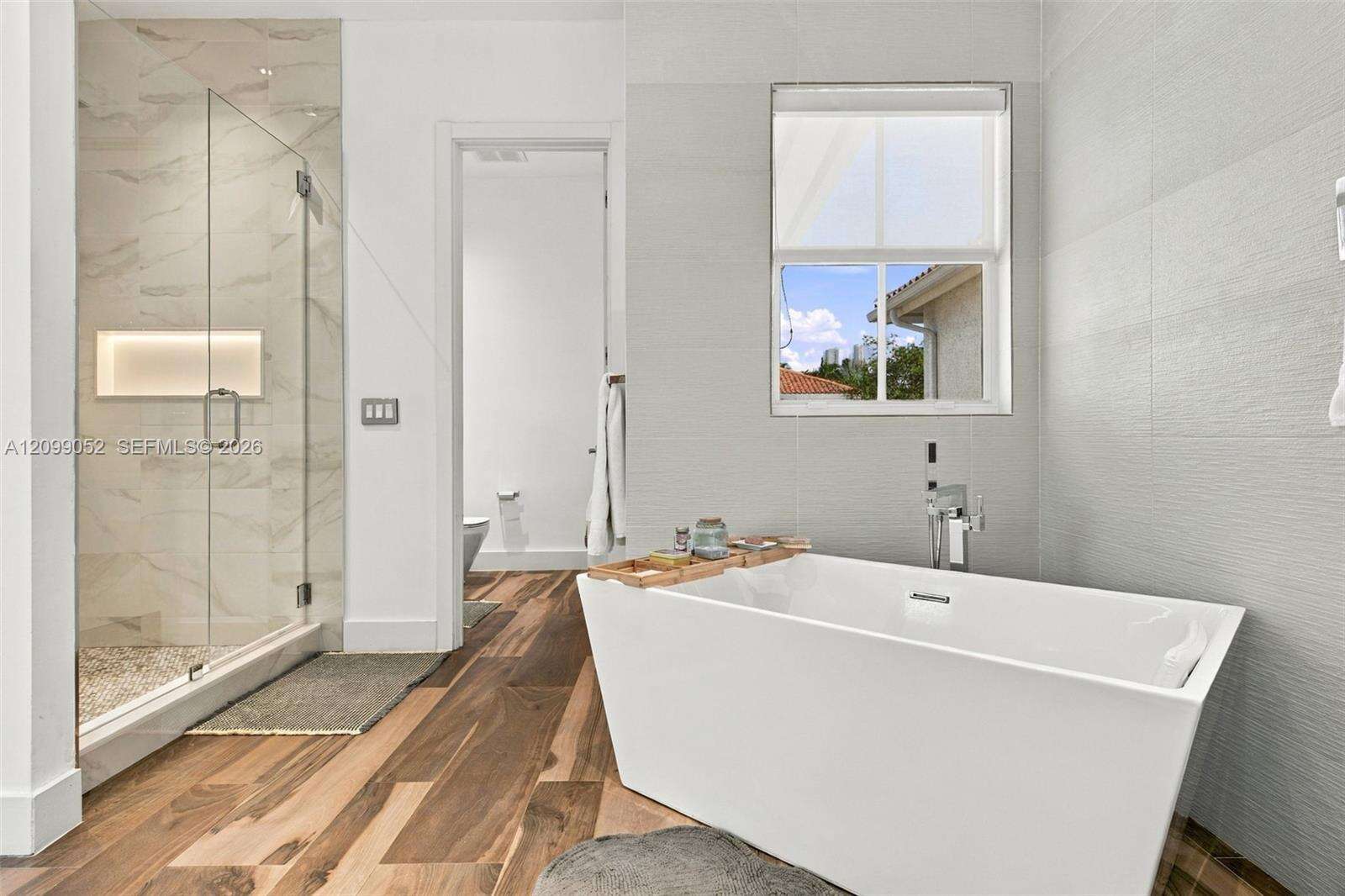 1516 Breakwater Ter, Hollywood, FL 33019 - For Sale photo 33