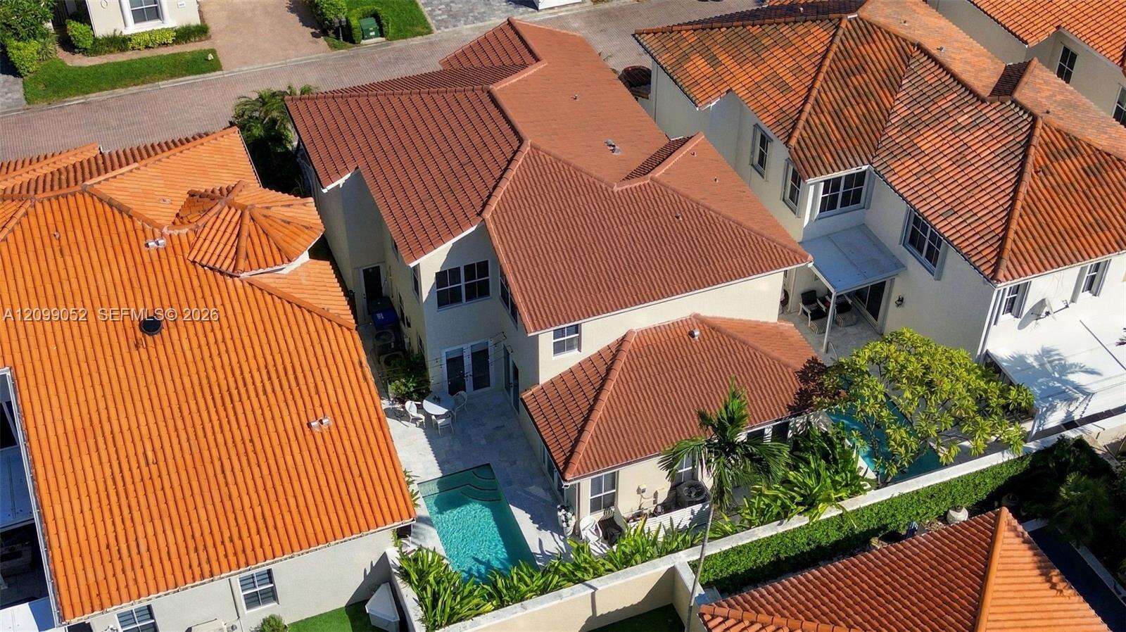 1516 Breakwater Ter, Hollywood, FL 33019 - For Sale photo 52