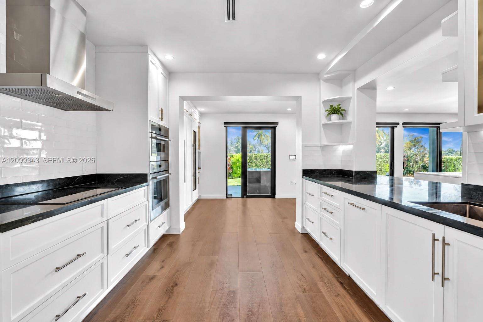 797 Shore Dr, Miami Beach, FL 33141 - For Sale photo 9